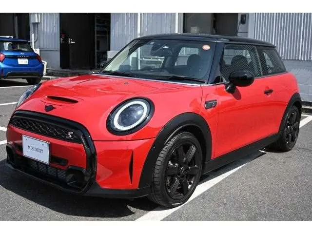 BMW MINI 2023 — миниатюра 4