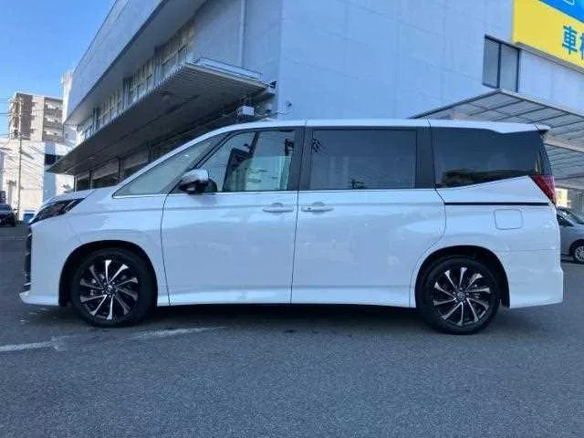 Toyota Noah 2025 — миниатюра 2