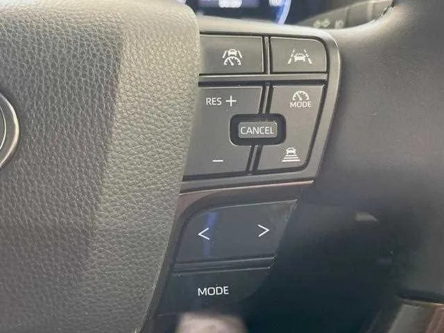 Toyota Alphard Hybrid 2023 — миниатюра 3