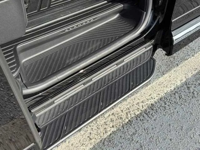 Toyota Alphard Hybrid 2023 — миниатюра 3