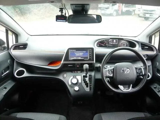Toyota Sienta 2022 — миниатюра 4