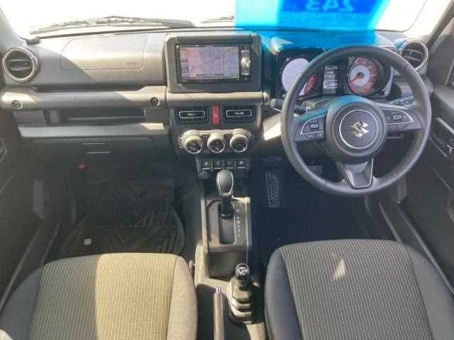 Suzuki Jimny 2025 — миниатюра 5