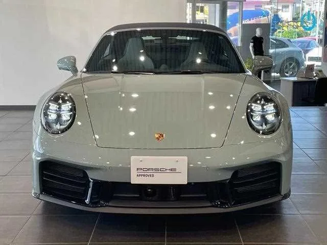 Porsche 911 2025 — миниатюра 2