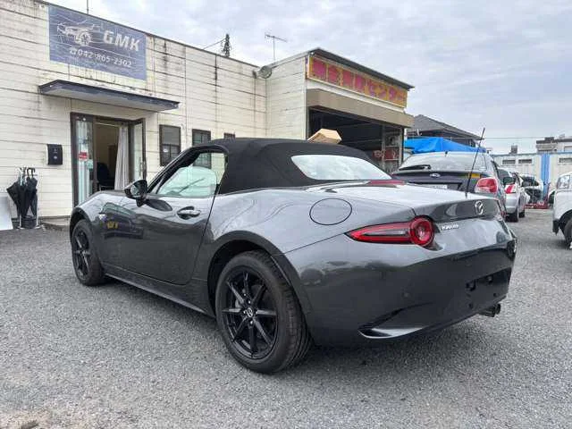 Mazda Roadster 2025 — миниатюра 2