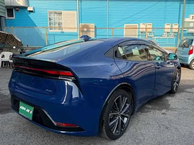 Toyota Prius 2023 — миниатюра 3