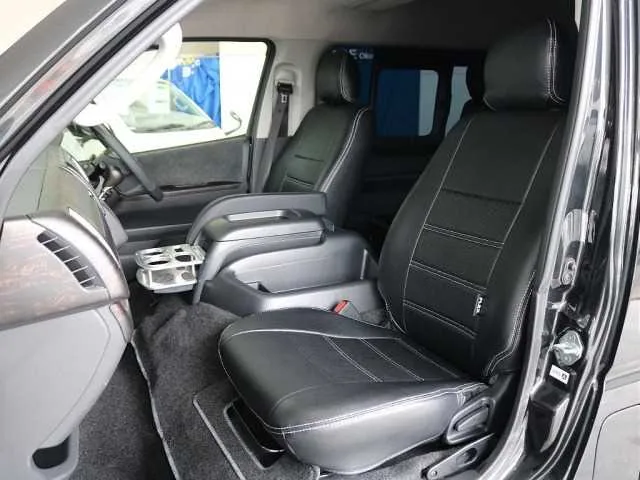 Toyota Hiace Wagon 2023 — миниатюра 2
