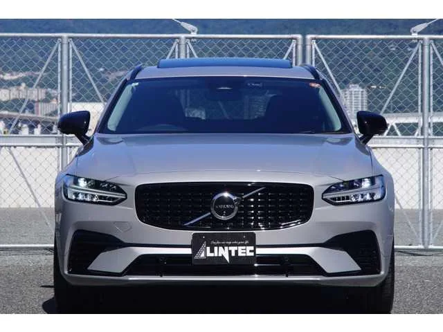 Volvo V90 2024 — миниатюра 2