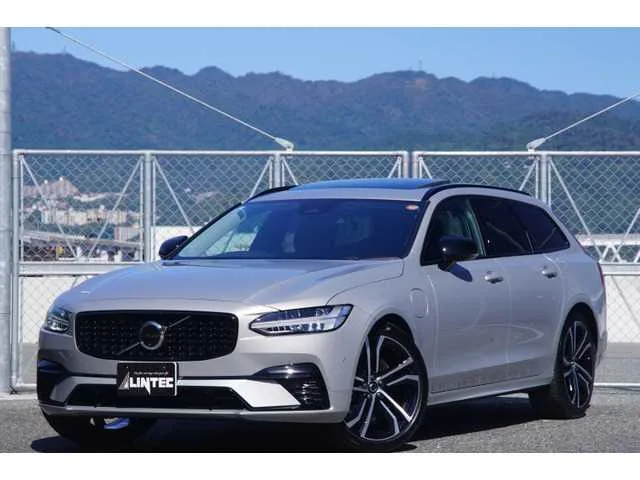 Volvo V90 2024 — фото 1, купить с доставкой в Москву