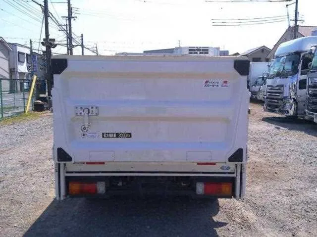 Hino Dutro 2024 — миниатюра 4