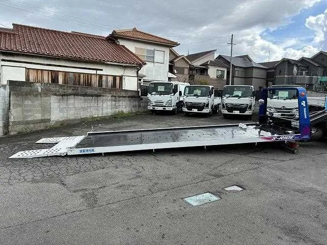 Isuzu Elf Truck 2024 — миниатюра 2