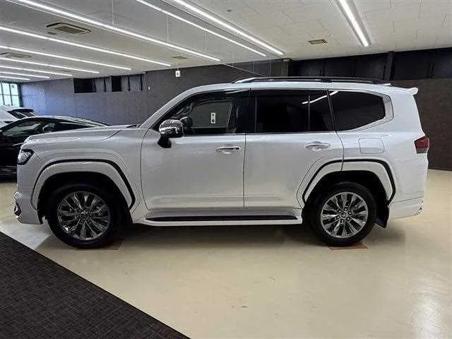 Toyota Land Cruiser 2023 — миниатюра 5