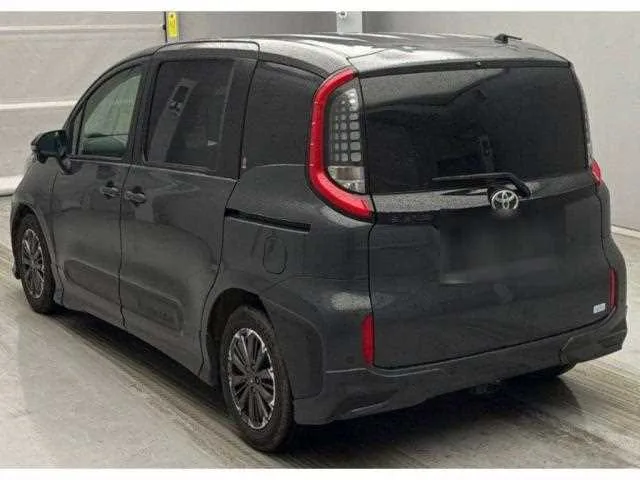 Toyota Sienta 2023 — миниатюра 5