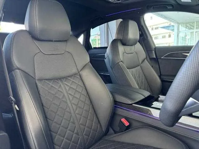 Audi S8 2023 — миниатюра 4