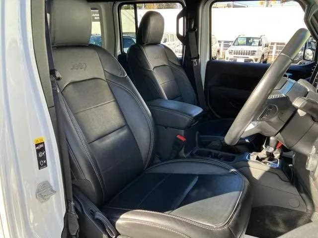 Jeep Wrangler 2023 — миниатюра 3