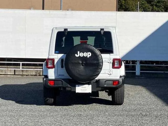Jeep Wrangler 2023 — миниатюра 4
