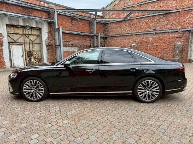 Audi A8 2023 — миниатюра 2