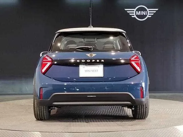 BMW MINI 2025 — миниатюра 5