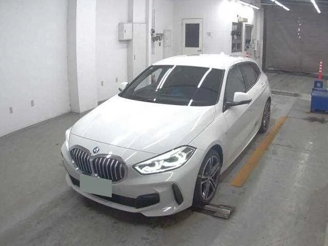 BMW 1 Series 2024 — миниатюра 4