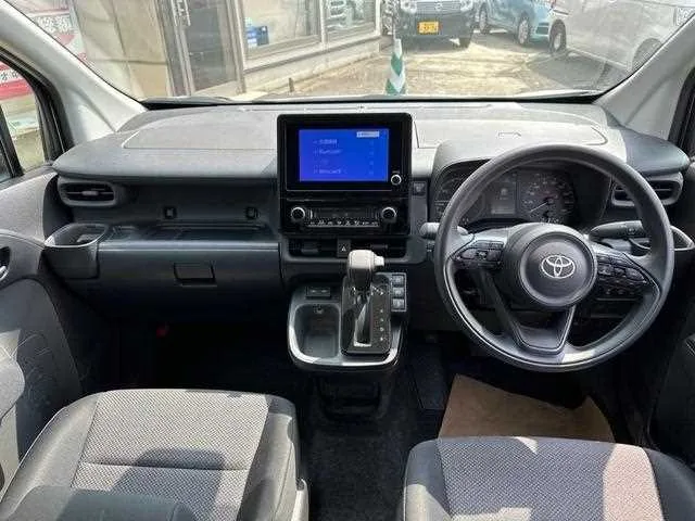 Toyota Sienta 2024 — миниатюра 2