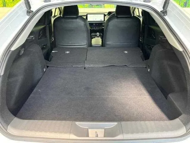 Toyota Prius 2023 — миниатюра 4