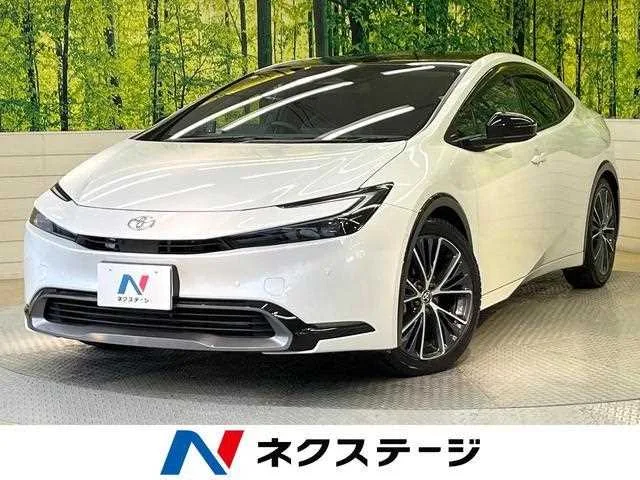 Toyota Prius 2023 — фото 1, купить с доставкой в Москву