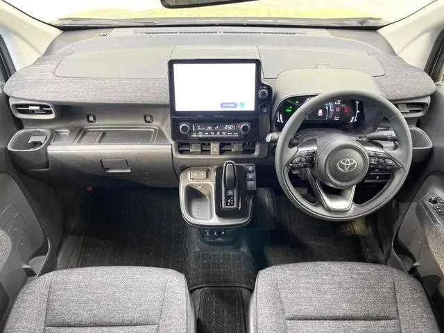 Toyota Sienta 2025 — миниатюра 2