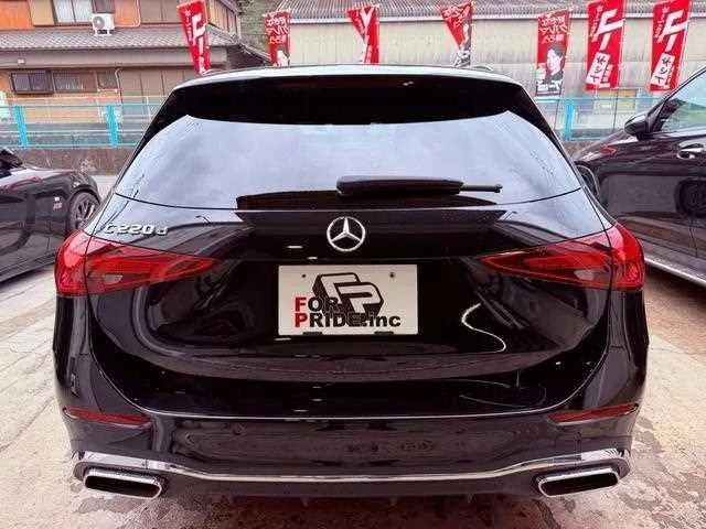 Mercedes-Benz C-Class 2023 — миниатюра 2