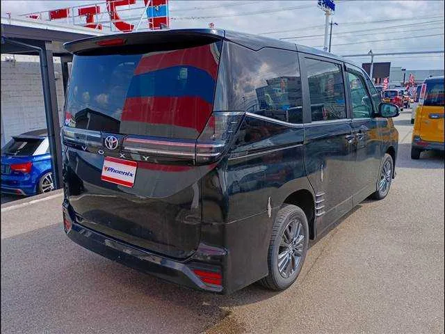 Toyota Voxy S-Z 4WD 2024 — миниатюра 3