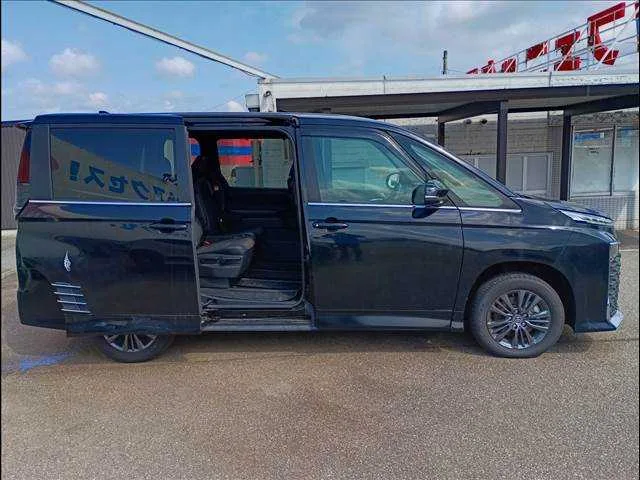 Toyota Voxy S-Z 4WD 2024 — миниатюра 5