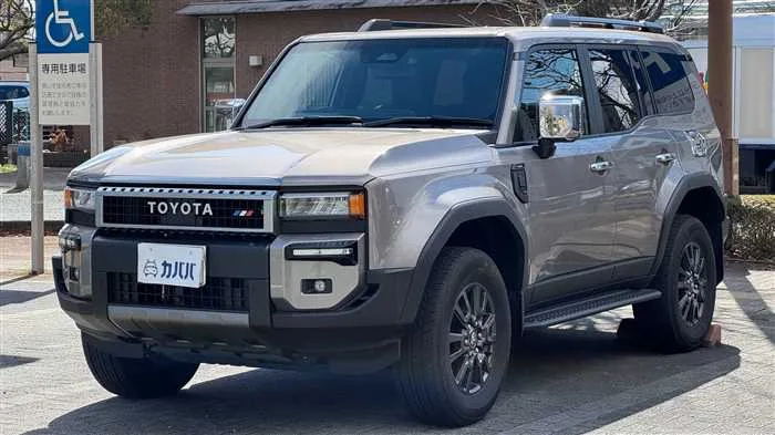 Toyota Land Cruiser 2.7 VX 2025 — фото 1, купить с доставкой в Москву