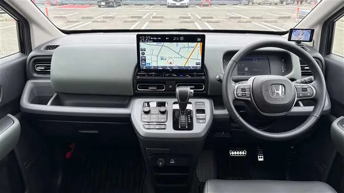 Honda Freed e:HEV 2025 — миниатюра 5