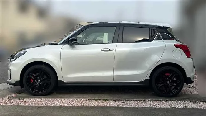 Suzuki Swift ZC33S 2025 — миниатюра 4