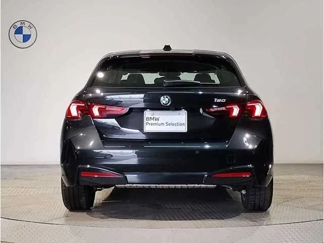 BMW 1 Series 120 2025 — миниатюра 3