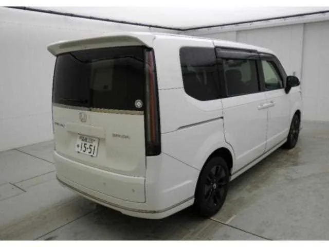 Honda Step WGN 2022 — миниатюра 2