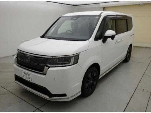 Honda Step WGN 2022 — фото 1, купить с доставкой в Москву