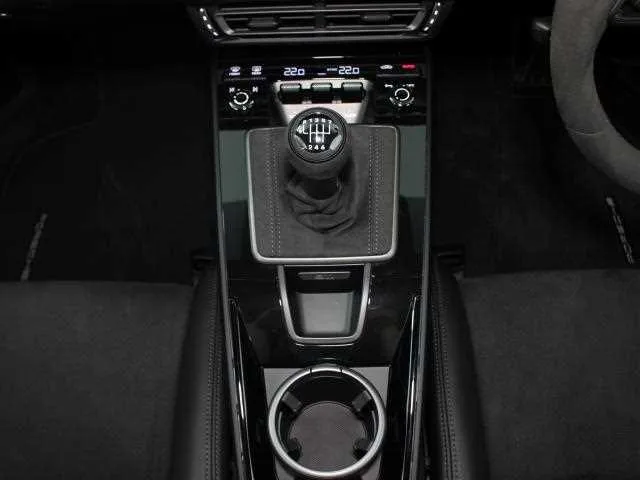 Porsche 911 2023 — миниатюра 5