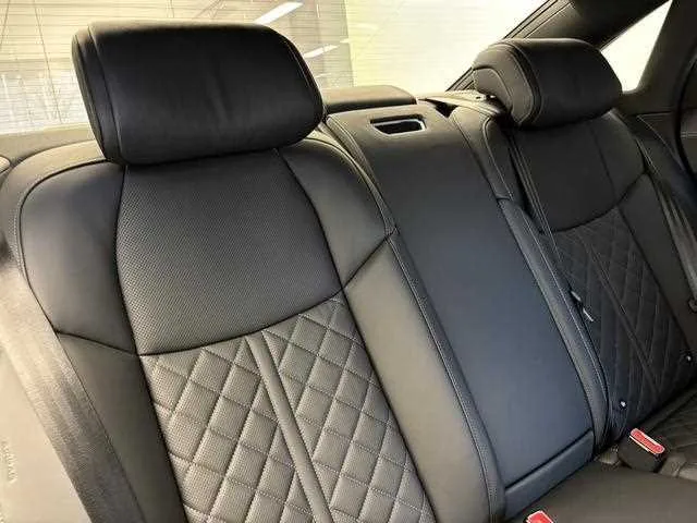 Audi A8 2025 — миниатюра 5