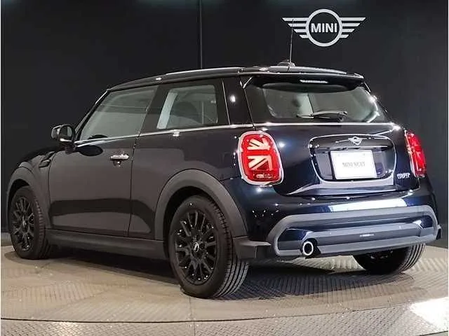 BMW MINI 2023 — миниатюра 4