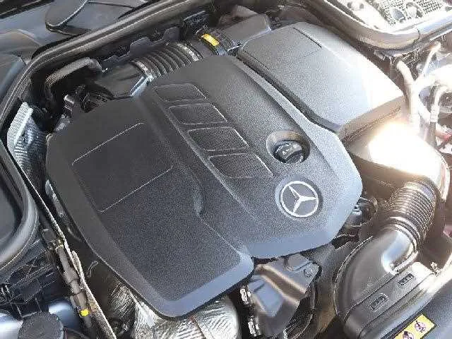 Mercedes-Benz E-Class 2023 — миниатюра 3