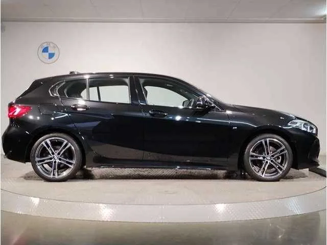 BMW 1 Series 2023 — миниатюра 4