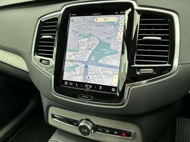 Volvo XC90 2024 — миниатюра 5