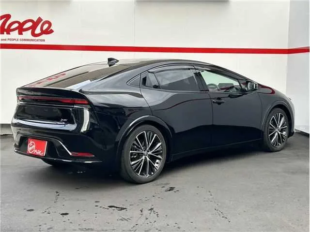 Toyota Prius ZDA+P 2023 — миниатюра 2