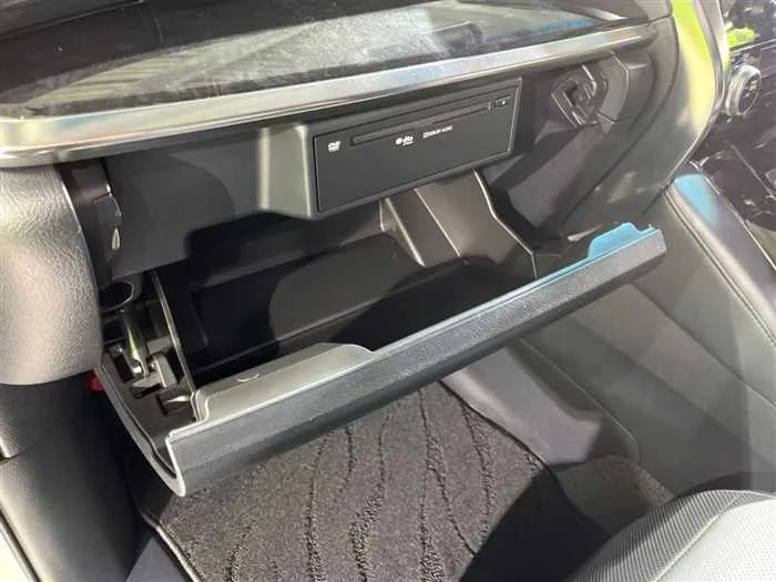 Toyota Alphard 2022 — миниатюра 5