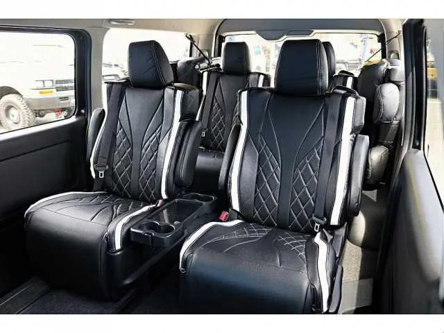 Toyota Hiace Wagon 2023 — миниатюра 2