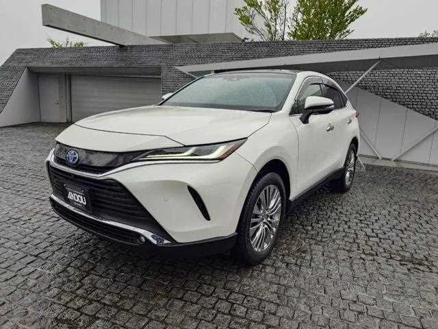 Toyota Harrier Hybrid 2022 — фото 1, купить с доставкой в Москву