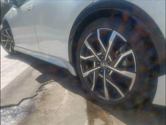 Toyota Prius Z 2023 — миниатюра 3