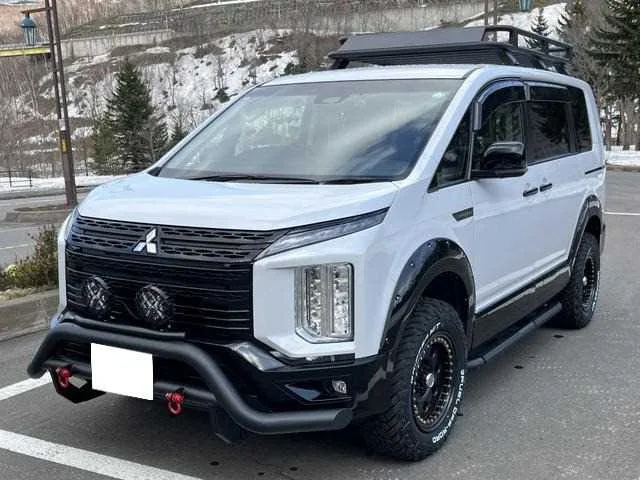 Mitsubishi Delica D:5 2024 — фото 1, купить с доставкой в Москву