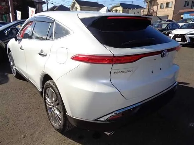 Toyota Harrier Hybrid 2.5 Z Leather 4WD 2024 — миниатюра 3