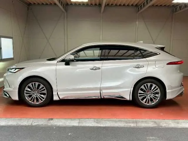 Toyota Harrier Hybrid Z Leather Package 2024 — миниатюра 5