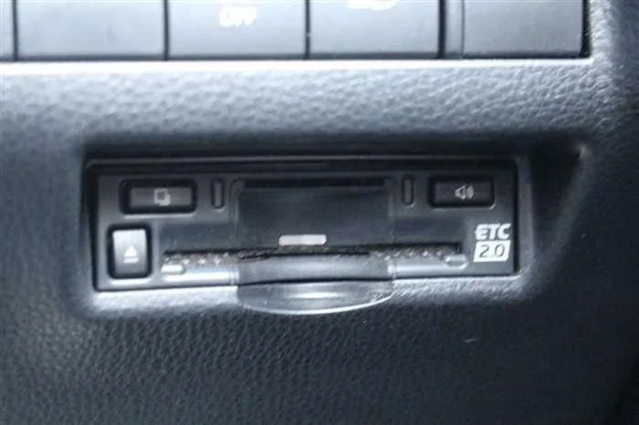 Toyota Harrier Hybrid 2.5 G 2023 — миниатюра 5
